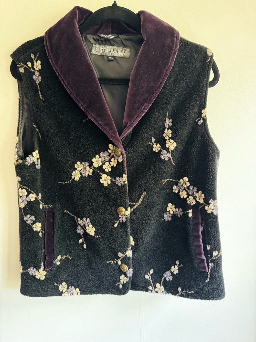 Tsunami Vintage-Inspired Black Floral Velvet-Trim Vest